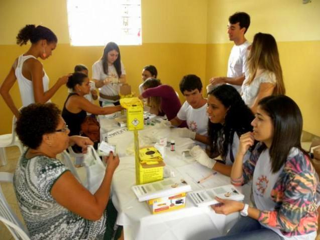 feira-de-saude-da-paroquia-de-brotas-260512-42-640x480-jpg