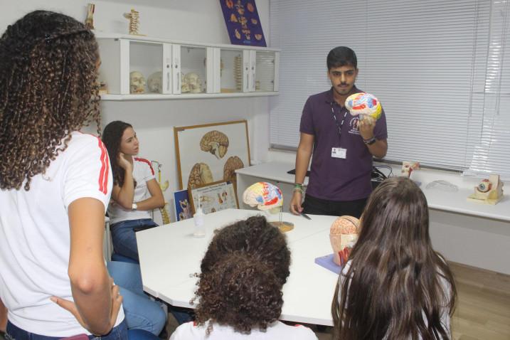 Estudantes do Colégio Anchieta participam do programa Bahiana Por Um Dia