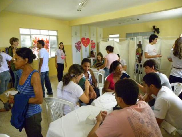 Feira_de_Saúde_da_Paróquia_de_Brotas_260512_(125)_640x480.jpg