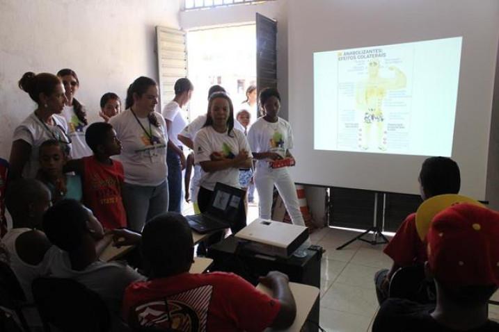 feira-saude-comunidade-amazonas-bahiana-22-03-14-58-jpg