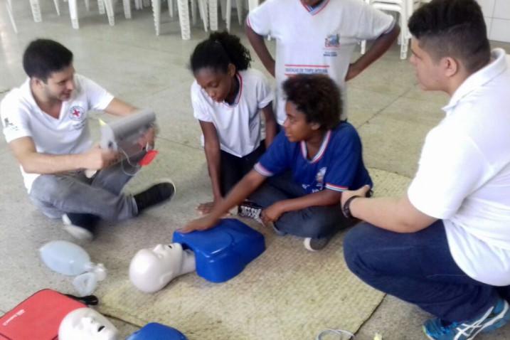 bahiana-treinamento-primeiros-socorros-colegio-estadual-manuel-vitorino-07-10-2017-7-20171124230156-jpg