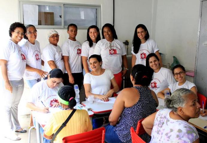 1_Feira_Saude_Estudantil_Bonfim_BAHIANA_2014_(10).JPG