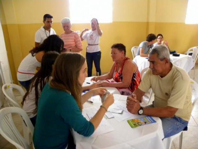 feira-de-saude-da-paroquia-de-brotas-260512-45-640x480-jpg