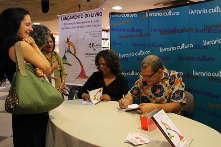 livro-psicologia-profissao-saude-bahana-2014-37-jpg