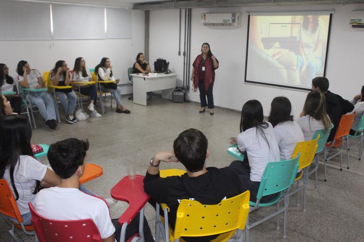 Estudantes do Colégio Anchieta participam do programa Bahiana Por Um Dia