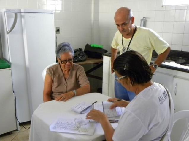 feira-de-saude-da-paroquia-de-brotas-260512-143-640x480-jpg