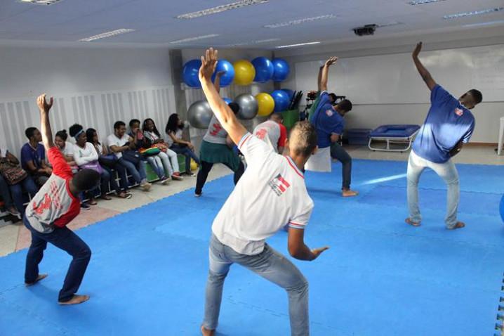 atividade-do-curso-de-educacao-fisica-com-prof-joao-franco-no-laboratorio-de-habilidades-20171114175730-jpg