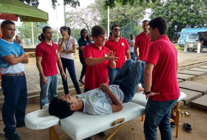 feira-saude-engenho-velho-brotas-bahiana-2015-4-jpg