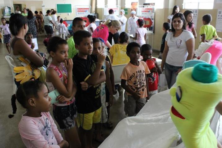 feira-saude-paroquia-brotas-bhiana-31-05-2014-53-jpg