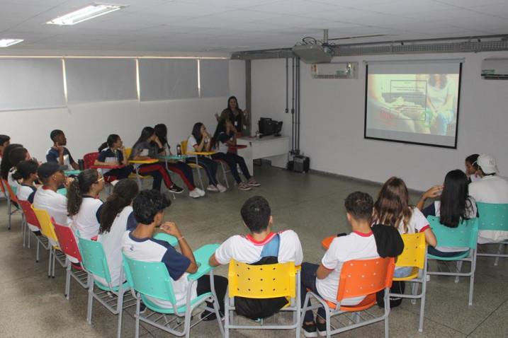 Psicologia – Estudantes do Colégio Salesiano do Salvador participam do programa Bahiana por um dia.