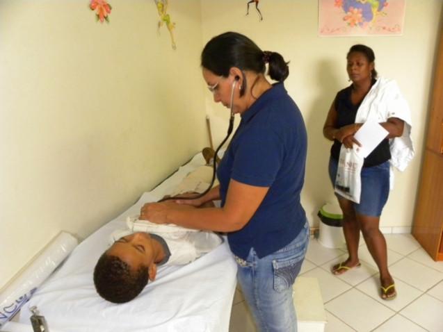 Fotos_feira_paróquia_brotas_2011_640X480_(23).JPG