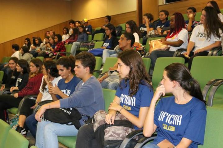 cine-bio-colegio-oficina-23-04-193-20190430165539-jpg