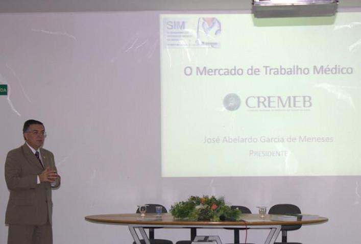 Fotos_VI_Seminário_do_Internato_Médico__640X480_(6)(1).jpg