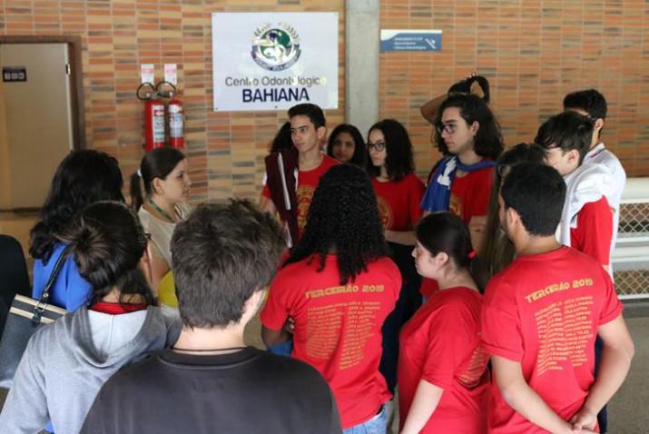 bahiana-alunos-docolegio-nossa-senhora-da-luz-conhecem-o-centro-odontologico-da-bahiana-20191010110900-jpg