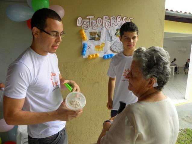 Feira_de_Saúde_da_Paróquia_de_Brotas_260512_(11)_640x480.jpg