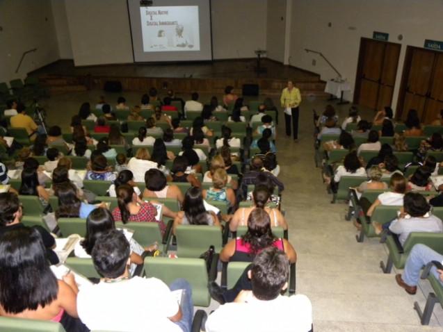 Fotos_Palestra__Gerações_310411_(146).JPG