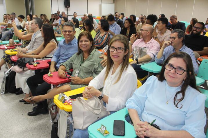 Bahiana sedia encontro regional sobre o ensino da Odontologia