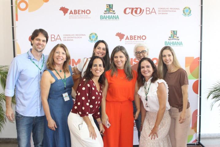 Bahiana sedia encontro regional sobre o ensino da Odontologia