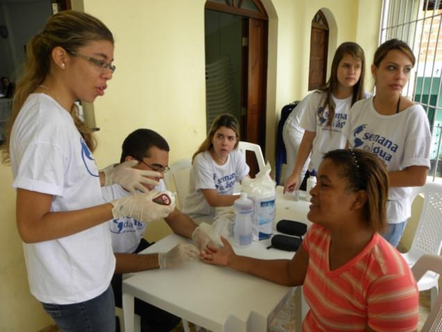 fotos_projeto_candeal_feira_saúde_rua_amazonia_260311_(47).jpg