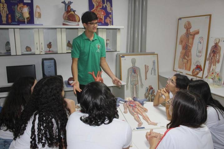 Estudantes do Colégio Anchieta participam do programa Bahiana Por Um Dia