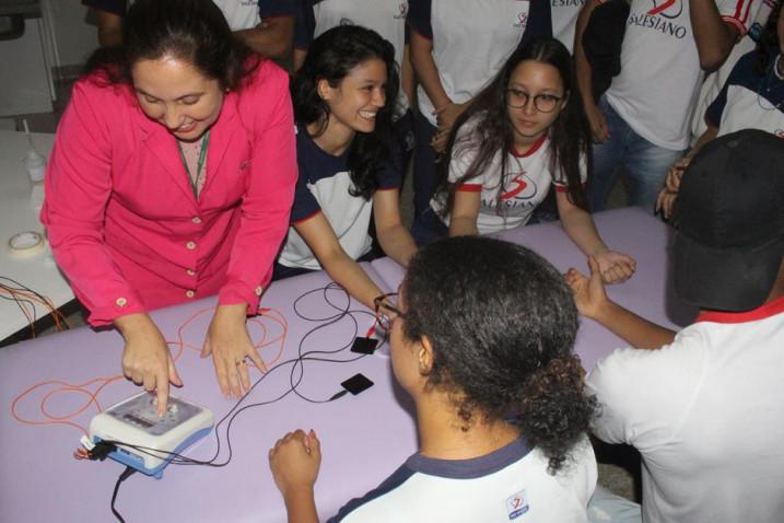 Fisioterapia – Estudantes do Colégio Salesiano do Salvador participam do programa Bahiana por um dia.