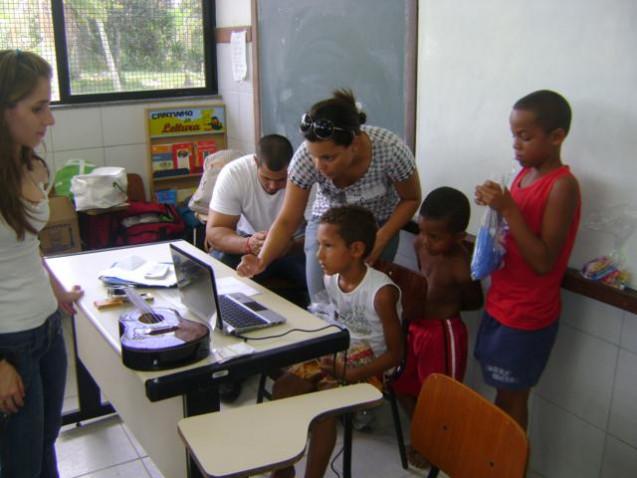 feira-saude-ilha-mare-19-10-2012-47-jpg