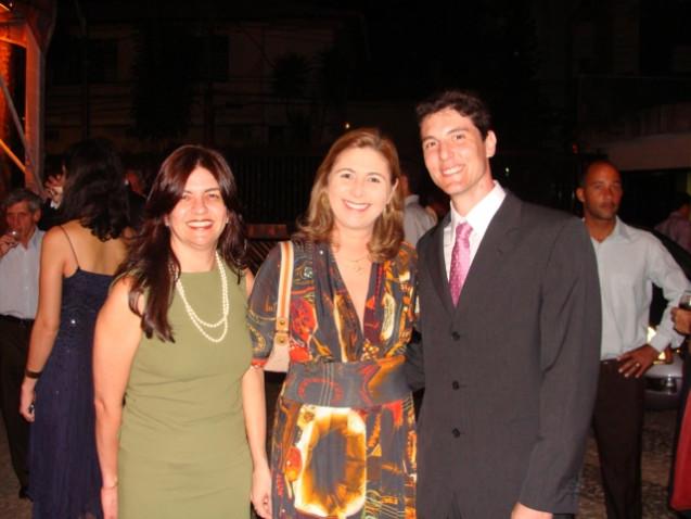 fotos-inauguracao-estatua-professor-humberto-de-castro-lima-640x480-2-1-jpg