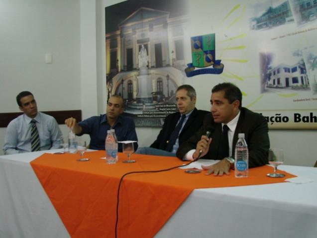 fotos-i-encontro-internacional-de-urologia-pediatrica-da-bahiana-22-640x480-jpg