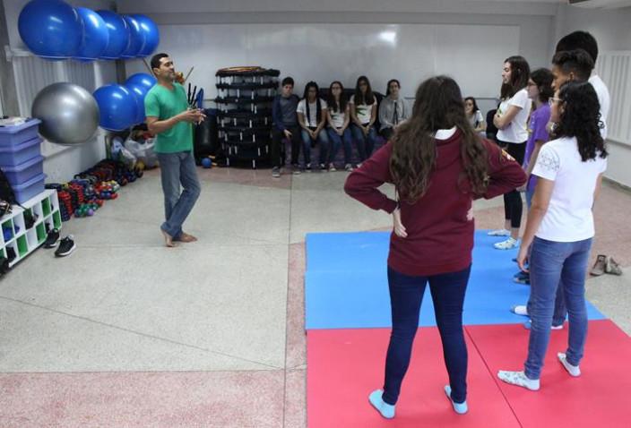 atividade-do-curso-de-educacao-fisica-com-o-prof-joao-franco-20180920171138-jpg