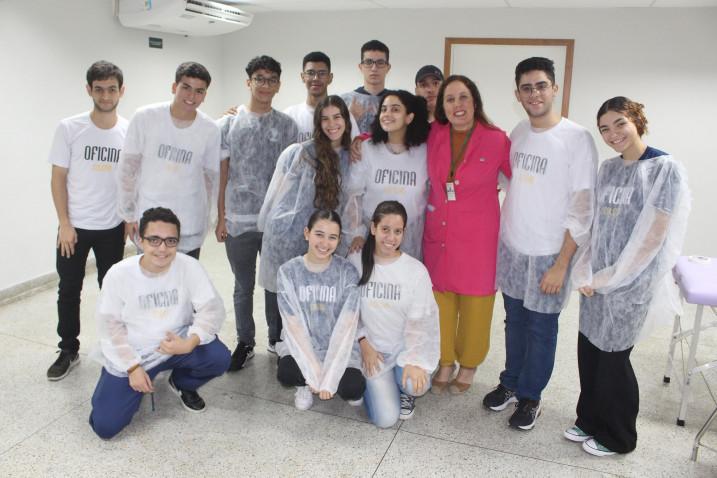 Estudantes do Colégio Oficina participam do Bahiana por um Dia.