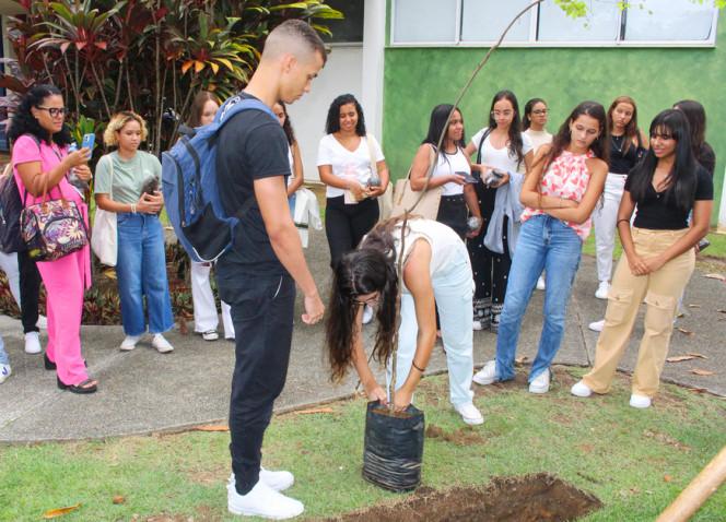 Escola Bahiana de Medicina e Saúde Pública