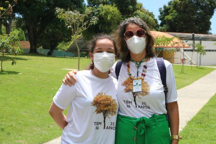 Prof.ª Luiza Ribeiro e ex-aluna da Bahiana - turma de Medicina 1986