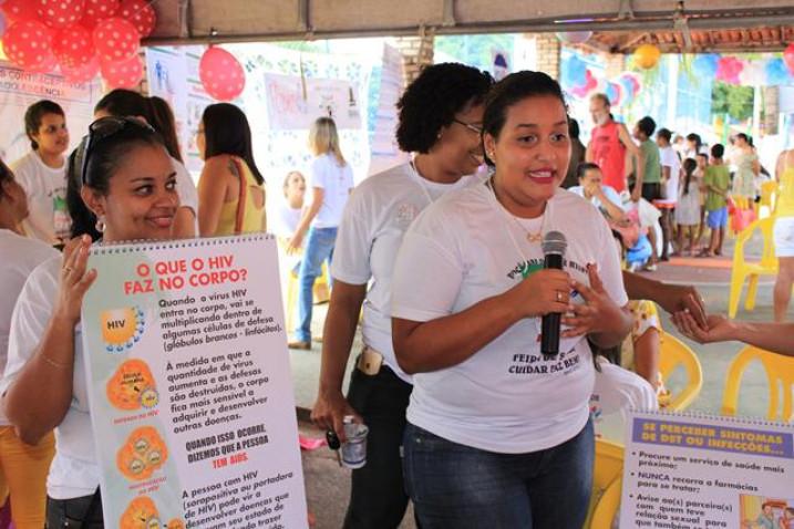 Feira-Saude-Cuidar-Faz-Bem-30-05-2015_(66).JPG