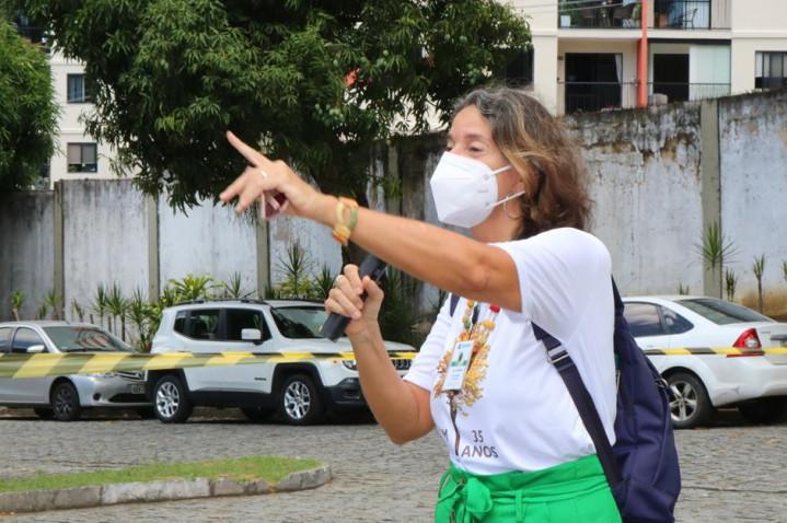 Professora Luiza Ribeiro