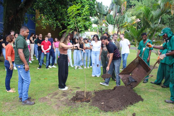 Escola Bahiana de Medicina e Saúde Pública