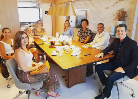 La reunión fortalece la asociación entre Bahiana y Fundación María Emilia