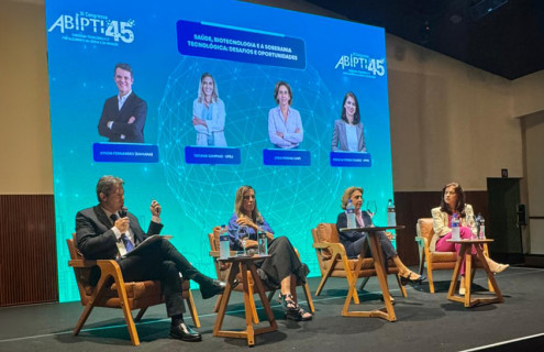 Pró-reitor da Bahiana modera painel sobre biotecnologia e saúde no XI Congresso ABIPTI