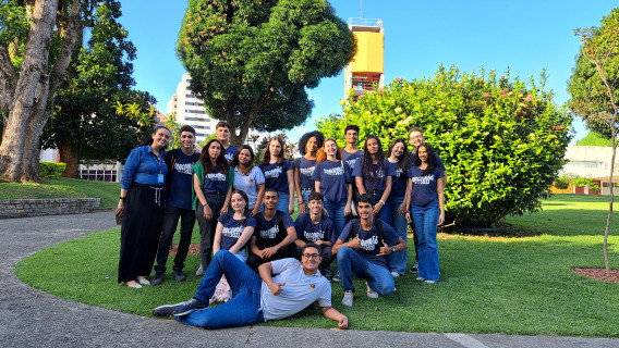 Bahiana Por Um Dia recebe estudantes do Colégio Nossa Senhora da Luz