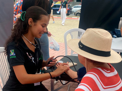 LACIM realiza ação de extensão na Praça Ana Lúcia Magalhães