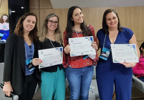 estudiante de fisioterapia en Bahiana gana 1er lugar en el XNUMXer Congreso de Fisioterapia Hospitalaria en el Hospital Geral Roberto Santos